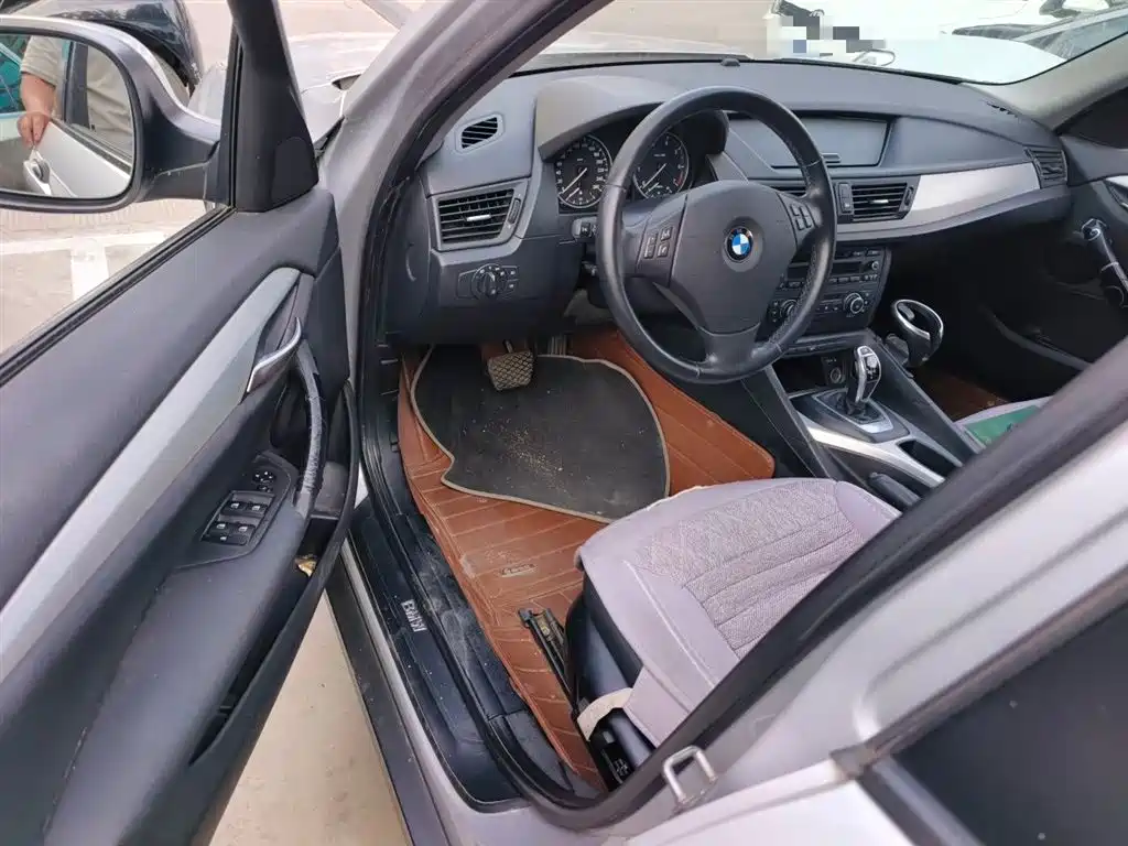 BMW X1 2014 — фото 14