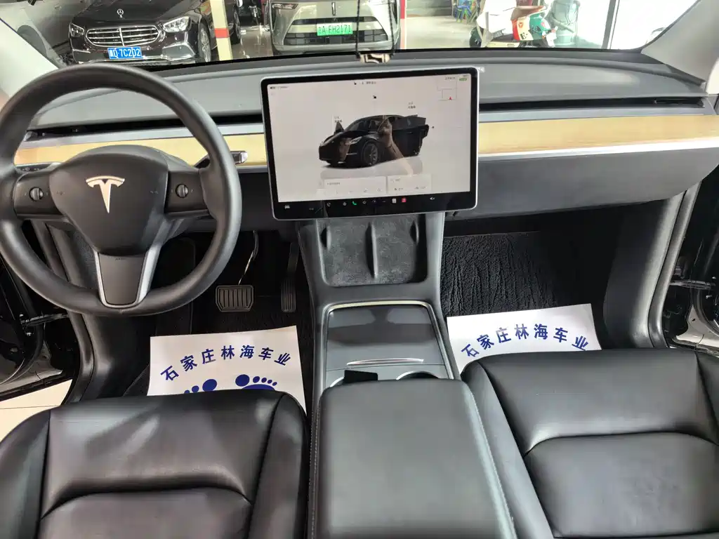 Tesla Model Y 2022 — фото 11