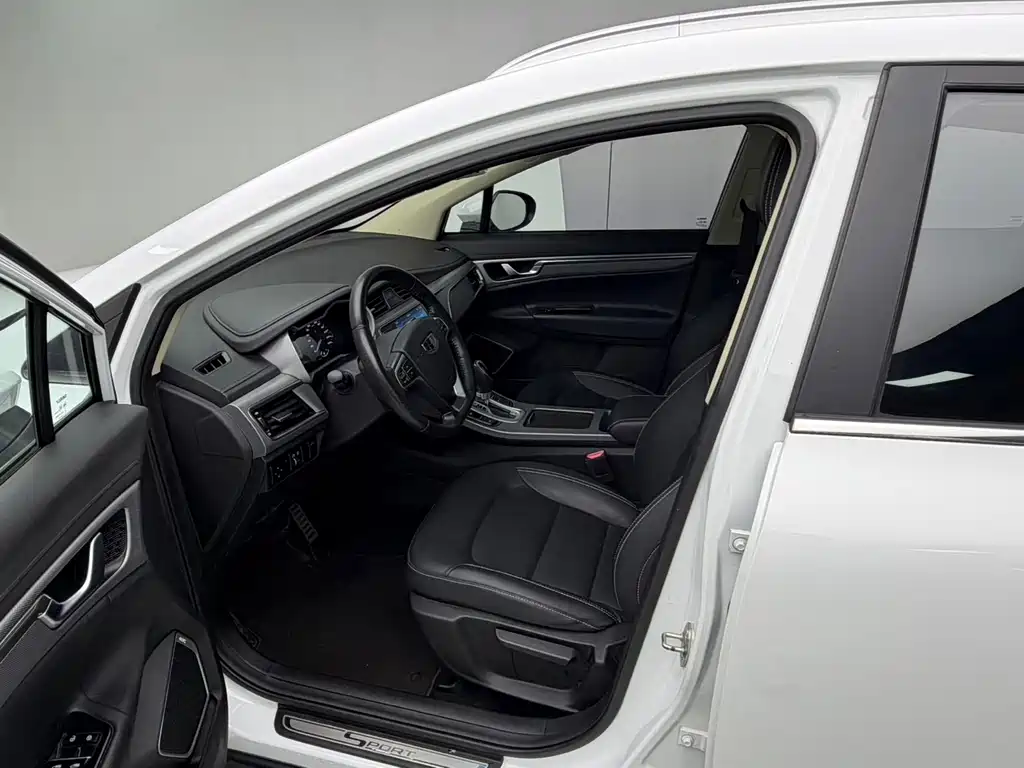 Geely Emgrand GS 2019 — фото 11