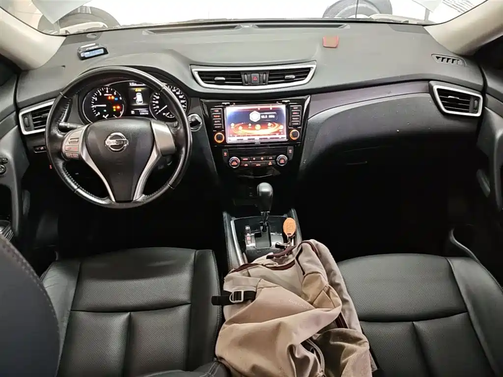 Nissan X-Trail 2015 — фото 6