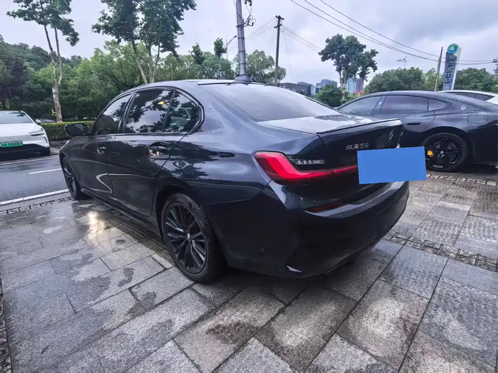 BMW 3 Series 2021