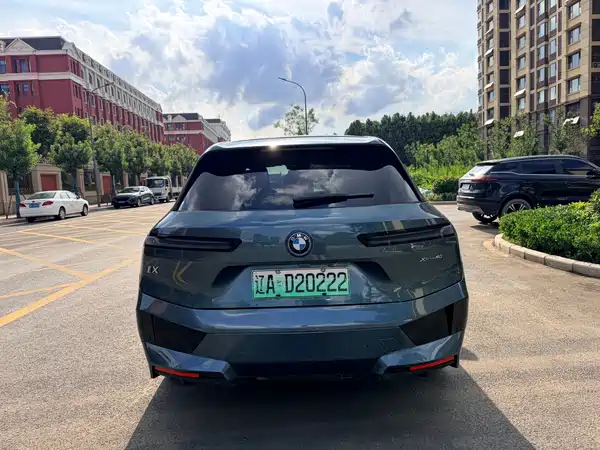 BMW iX 2023