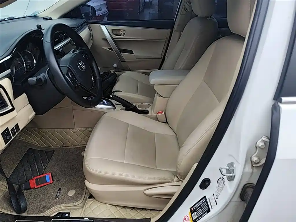 Toyota Corolla 2017 — фото 15
