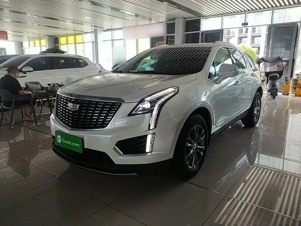 Cadillac XT5 2020 — фото 2