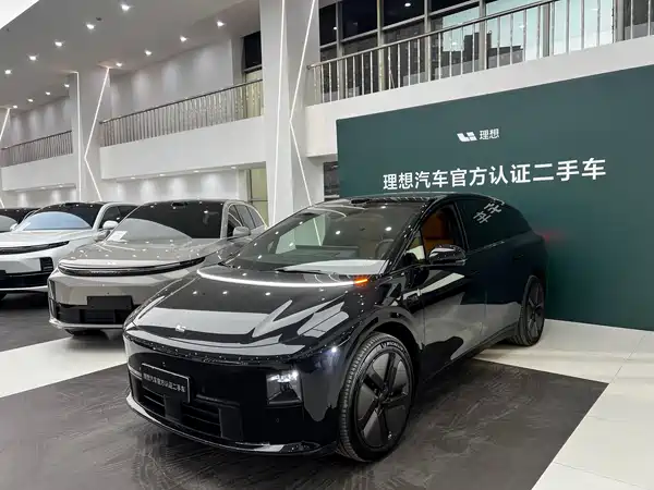 Li Auto i6 2025