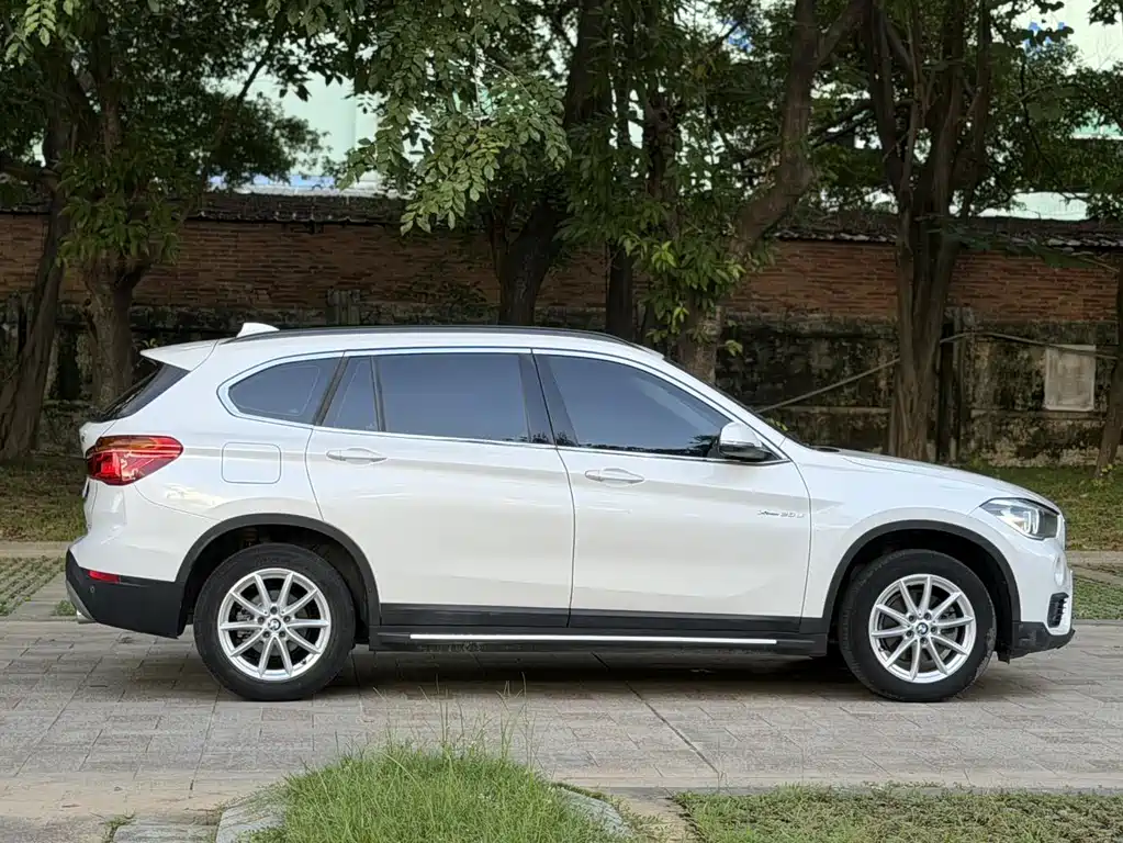 BMW X1 2018 — фото 17