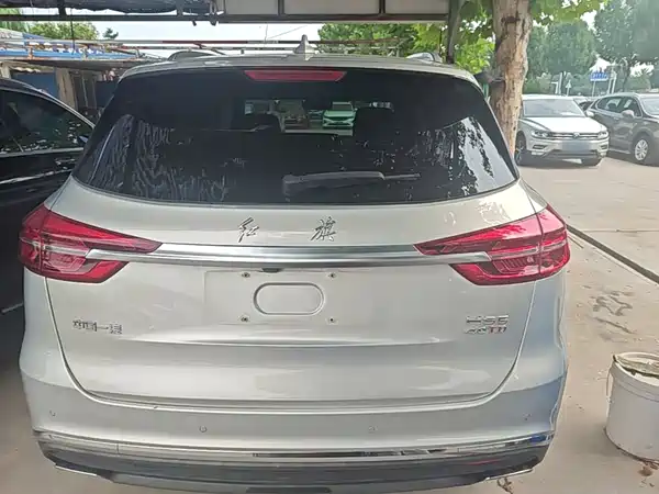 Hongqi HS5 2021