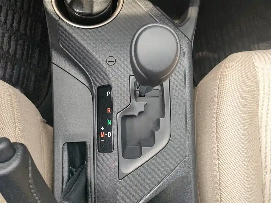 Toyota RAV4 2014 — фото 16