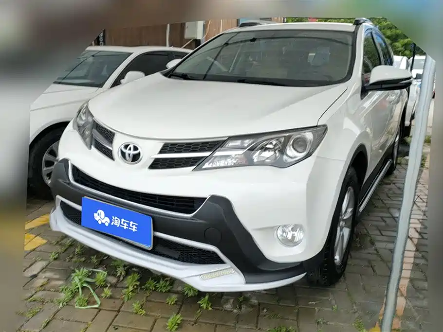 Toyota RAV4 2014