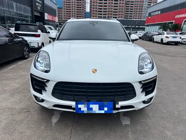 Porsche Macan 2016