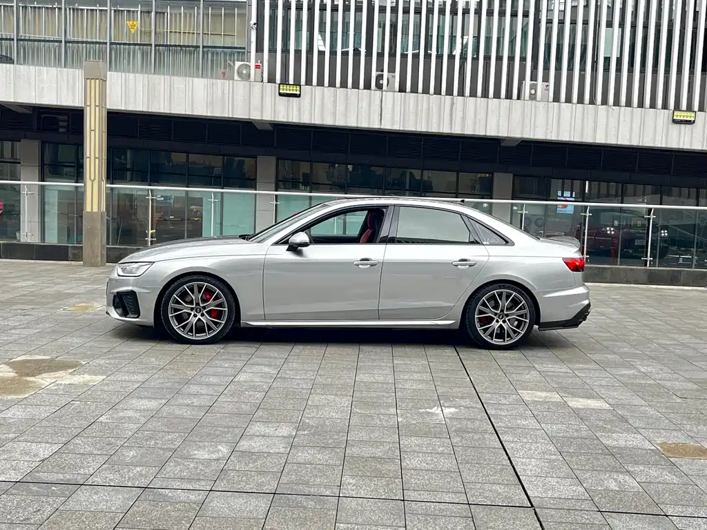 Audi S4 2023