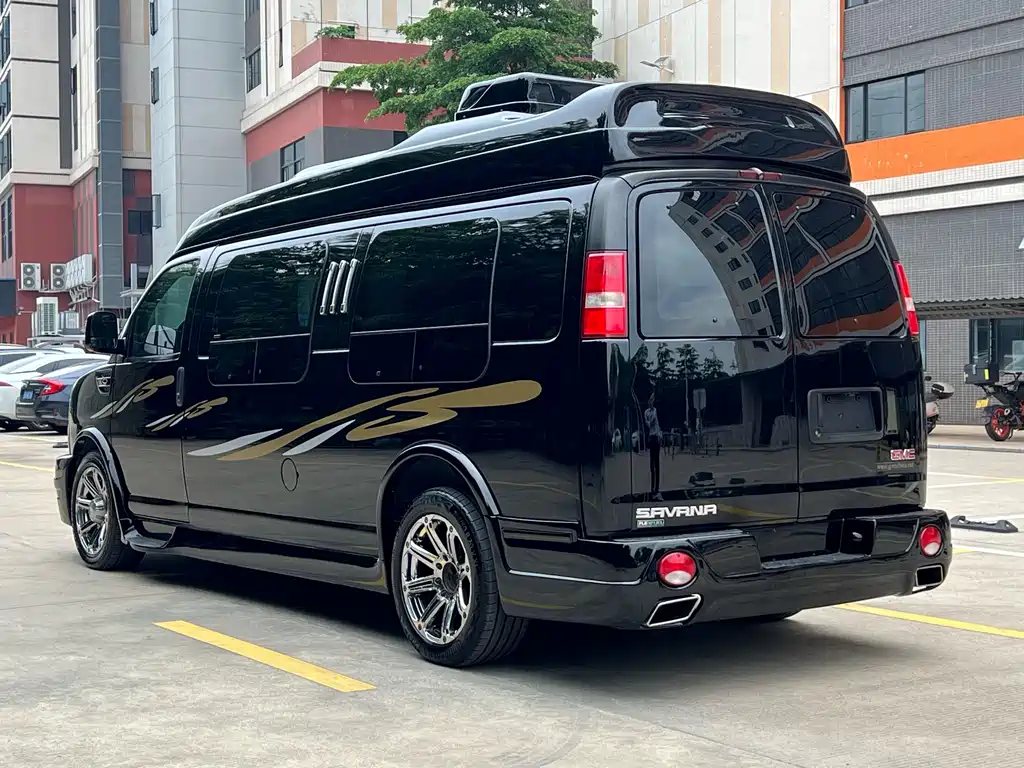 GMC Savana 2012