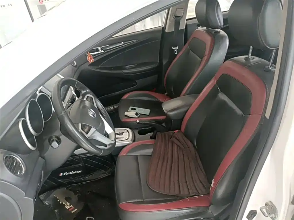 Changan Eado XT 2014 — фото 22