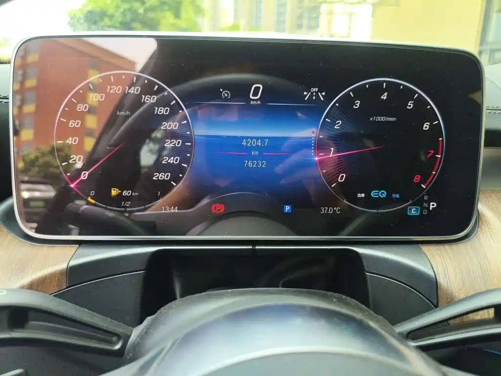 Mercedes-Benz C-Class 2022 — фото 4