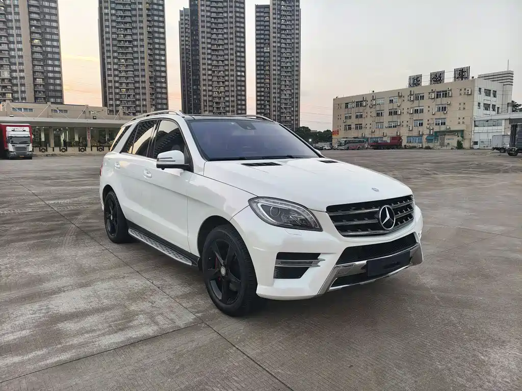 Mercedes-Benz M-Class 2015