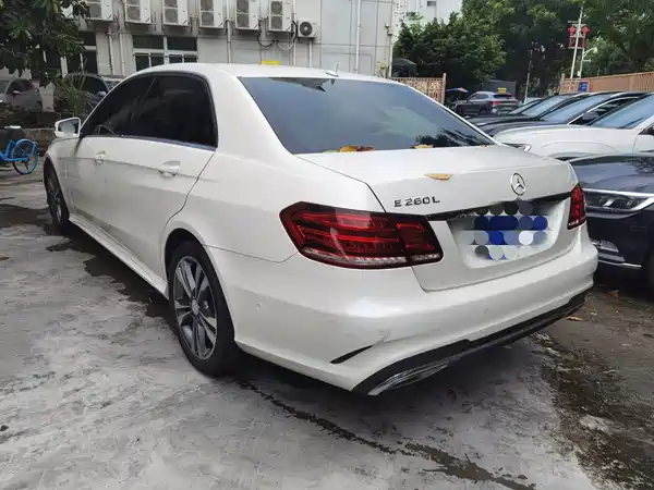 Mercedes-Benz E-Class 2015