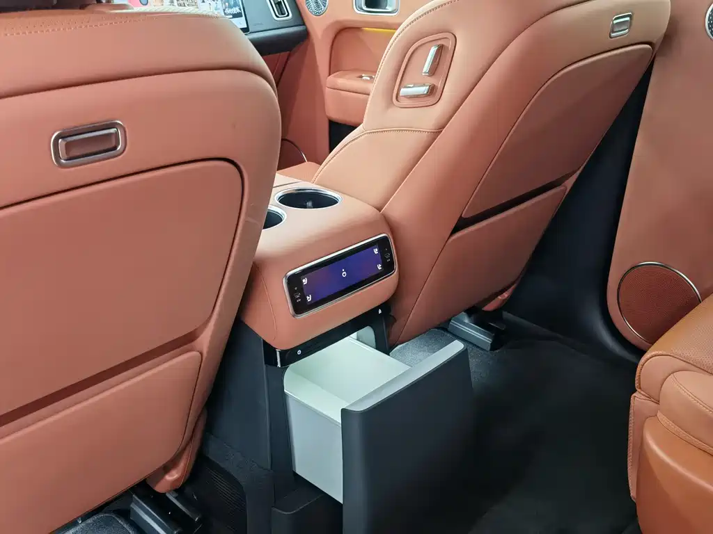 Li Auto Li L9 2025