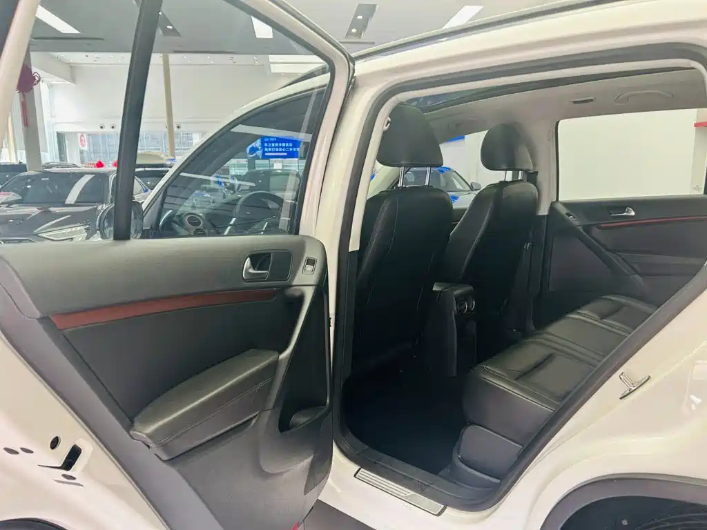Volkswagen Tiguan 2015 — фото 23