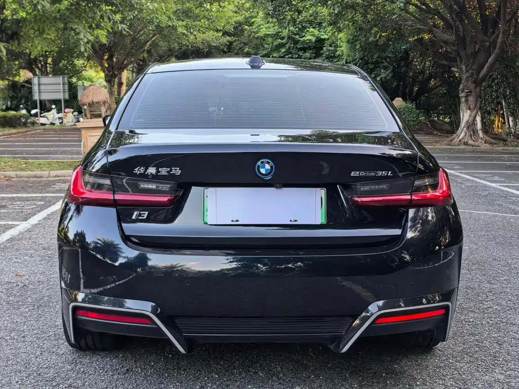 BMW i3 2023 — фото 8