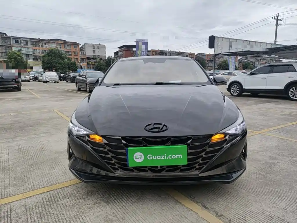 Hyundai Elantra 2021