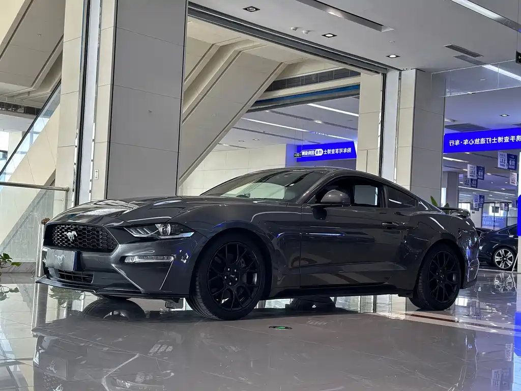 Ford Mustang 2018 — фото 3