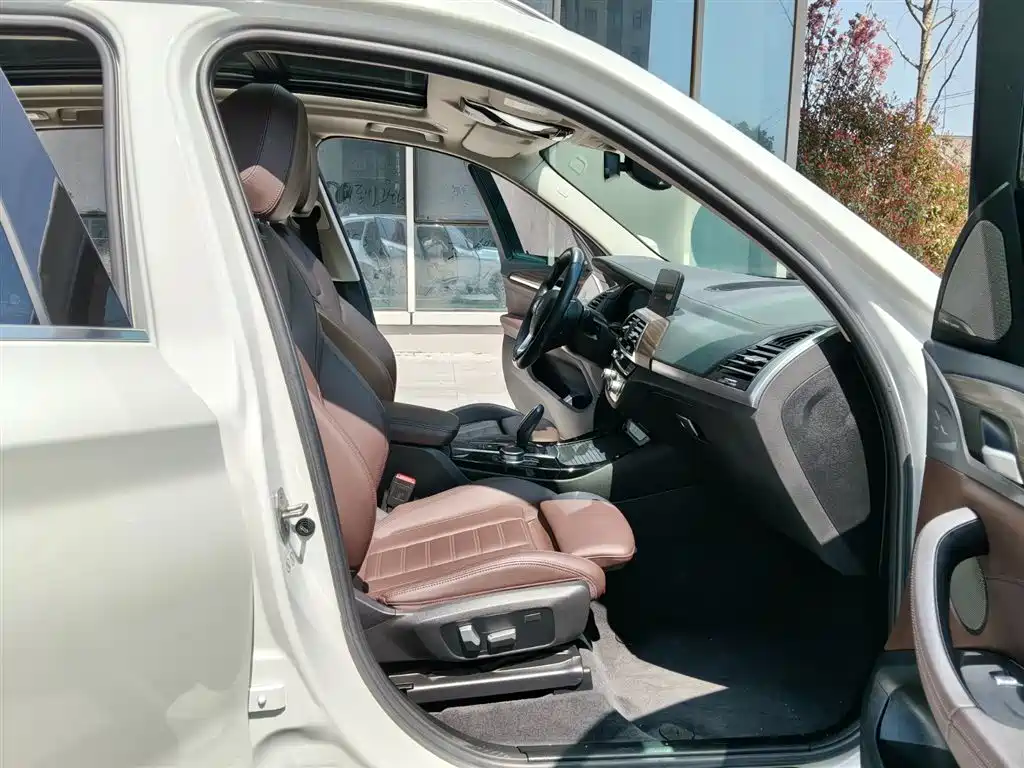 BMW X3 2021 — фото 12