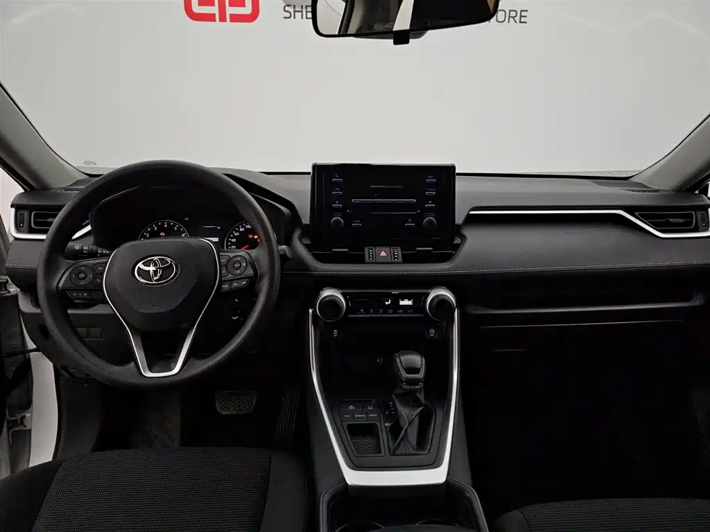 Toyota RAV4 2020 — фото 13