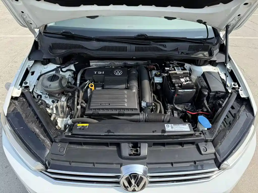 Volkswagen Golf Sportsvan 2018 — фото 15