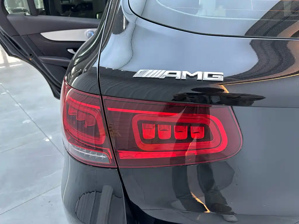 Mercedes-Benz GLC AMG 2020 — фото 16