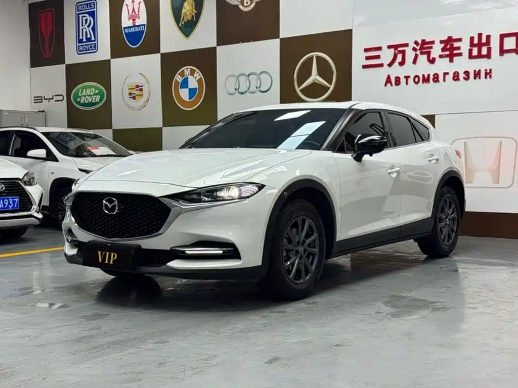 Mazda CX-4 2023 — фото 1