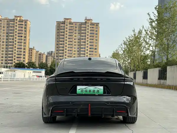 NIO ET5 2025