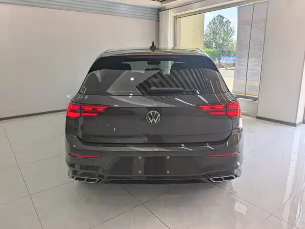 Volkswagen Golf 2023