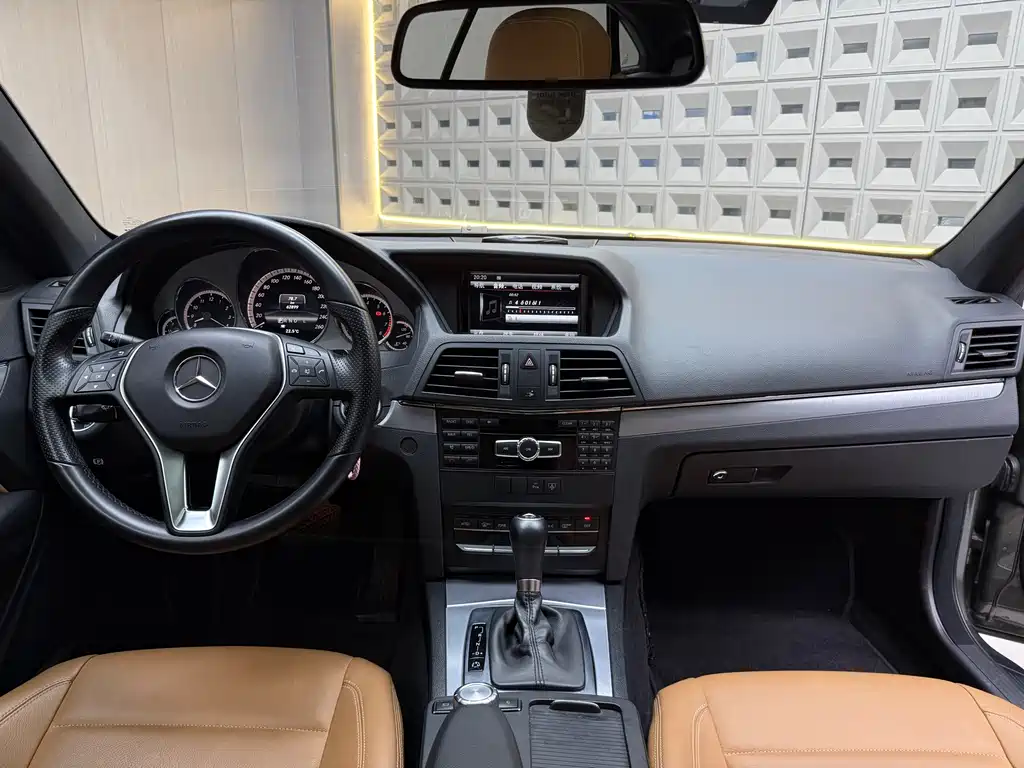 Mercedes-Benz E-Class 2013 — фото 11