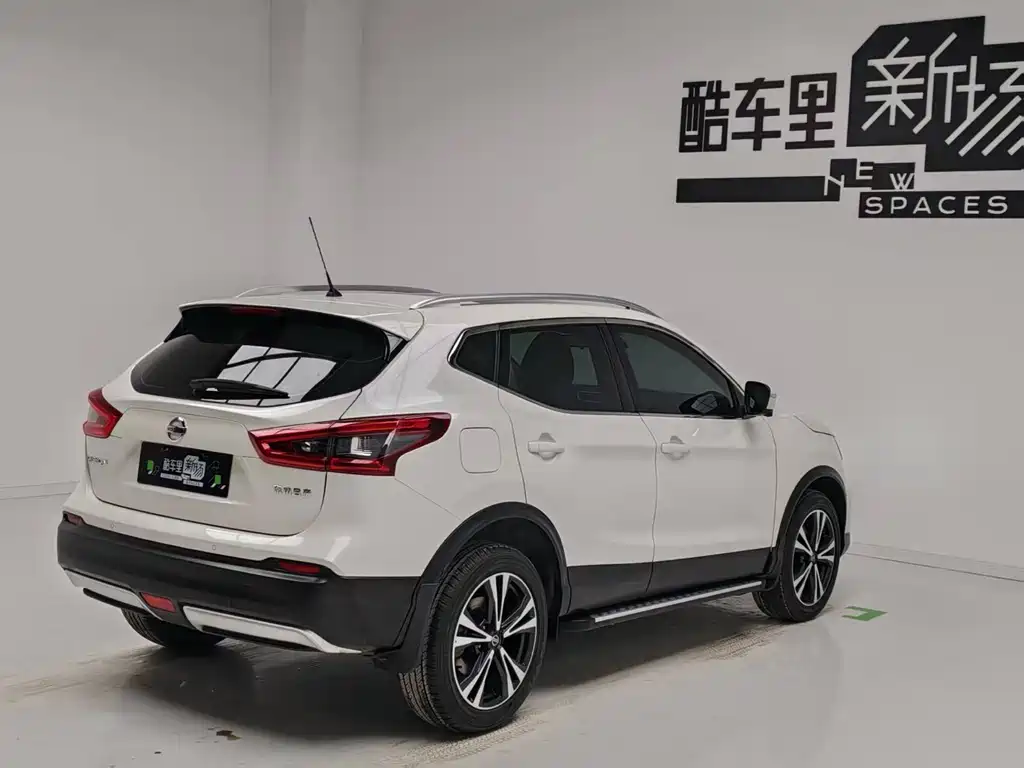 Nissan Qashqai 2023 — фото 4