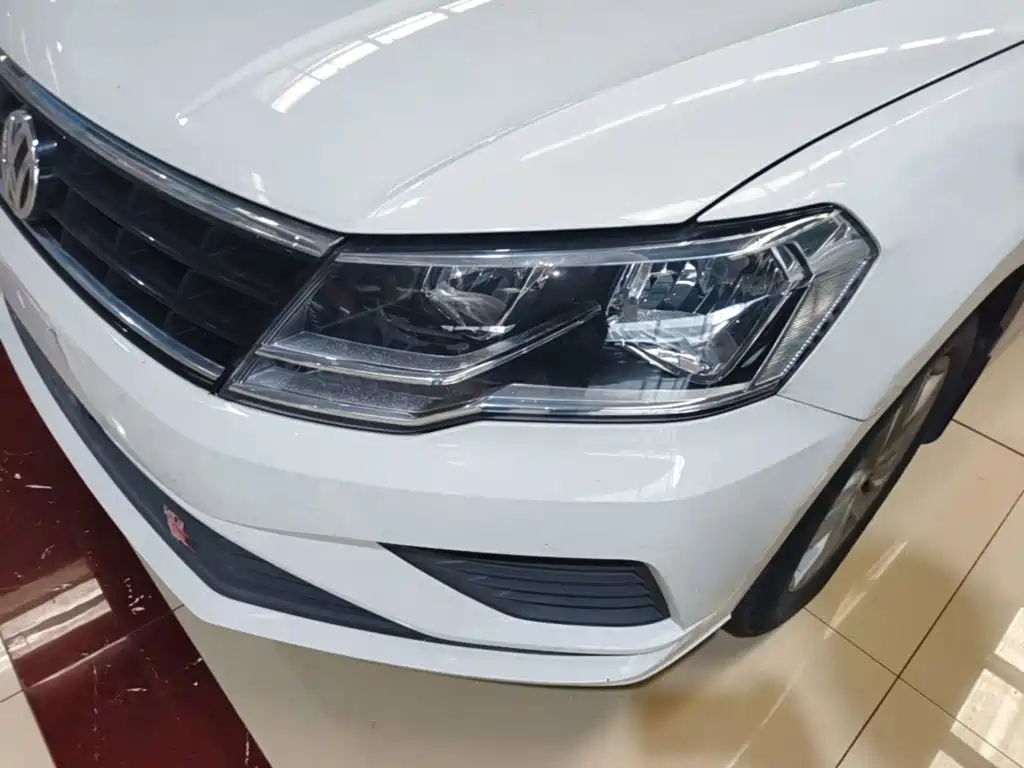 Volkswagen Jetta 2019 — фото 24