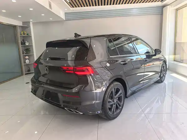 Volkswagen Golf 2023