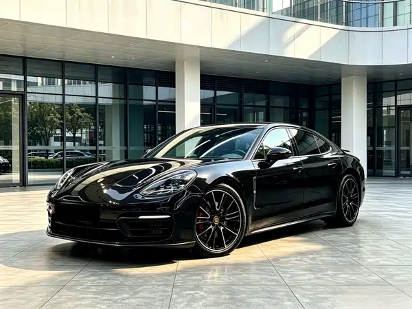 Porsche Panamera 2022