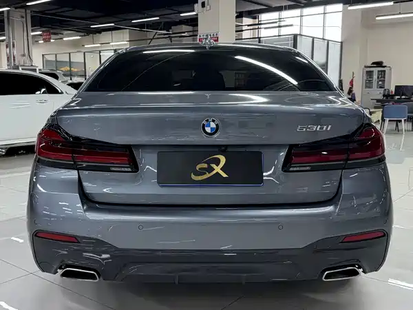 BMW 5 Series 2022