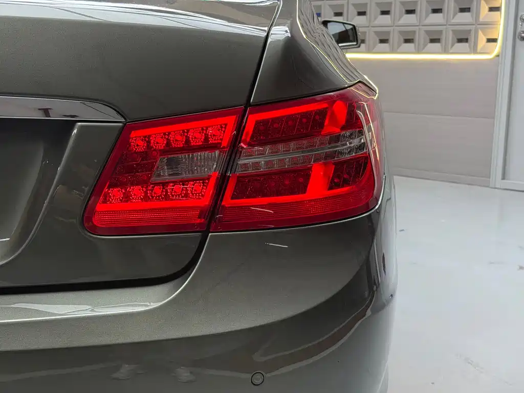 Mercedes-Benz E-Class 2013 — фото 18