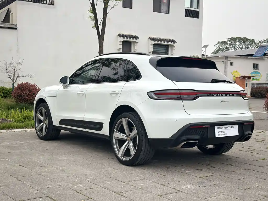 Porsche Macan 2022 — фото 11
