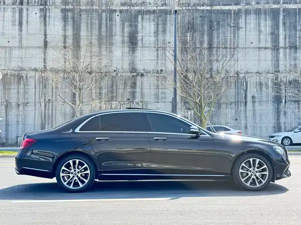 Mercedes-Benz E-Class 2019