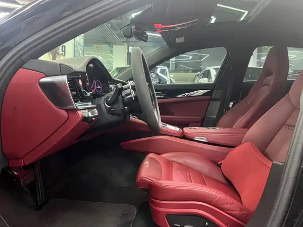 Porsche Panamera 2022