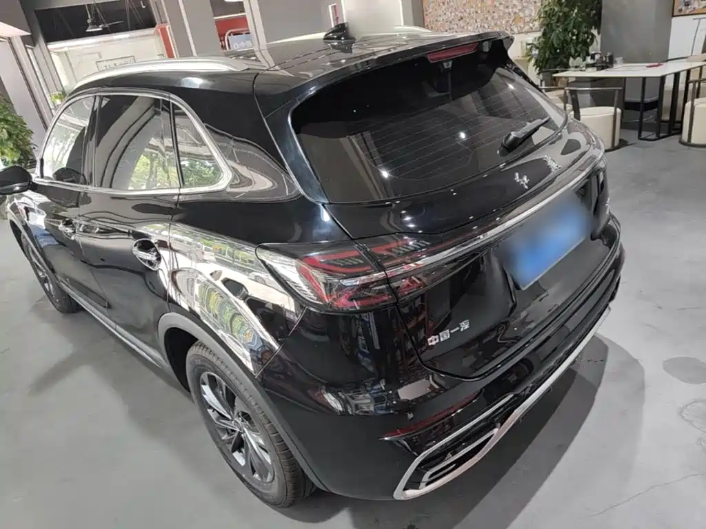 Hongqi HS5 2025