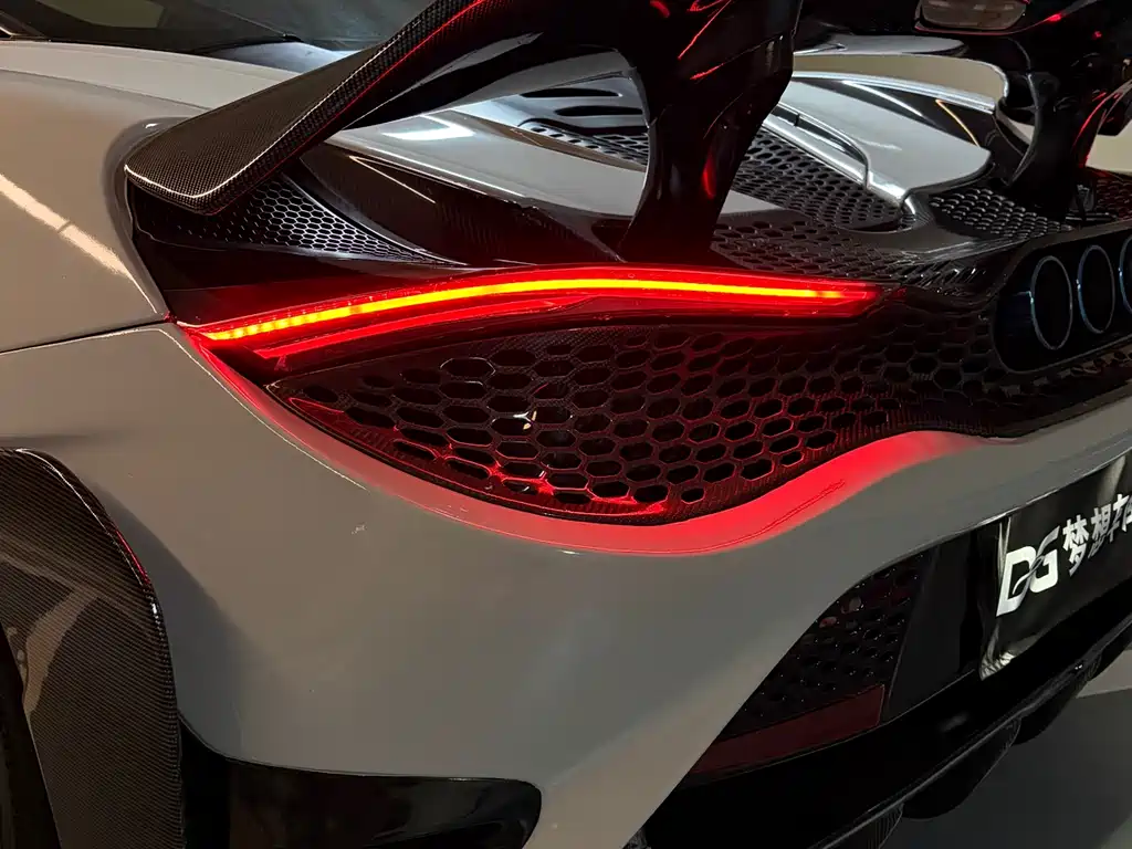 McLaren 720S 2018 — фото 9