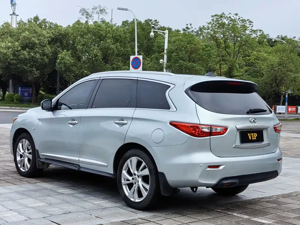 Infiniti JX 2014