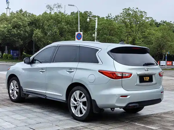 Infiniti JX 2014