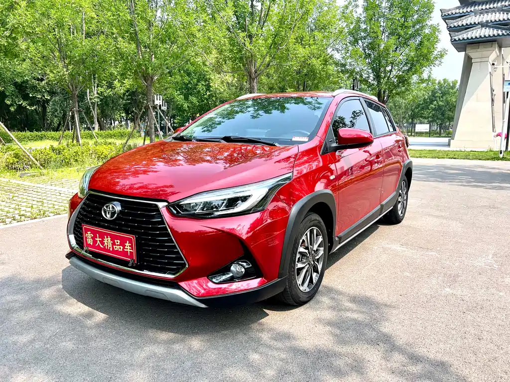 Toyota Yaris L 2021