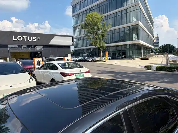 Geely Xingrui 2021