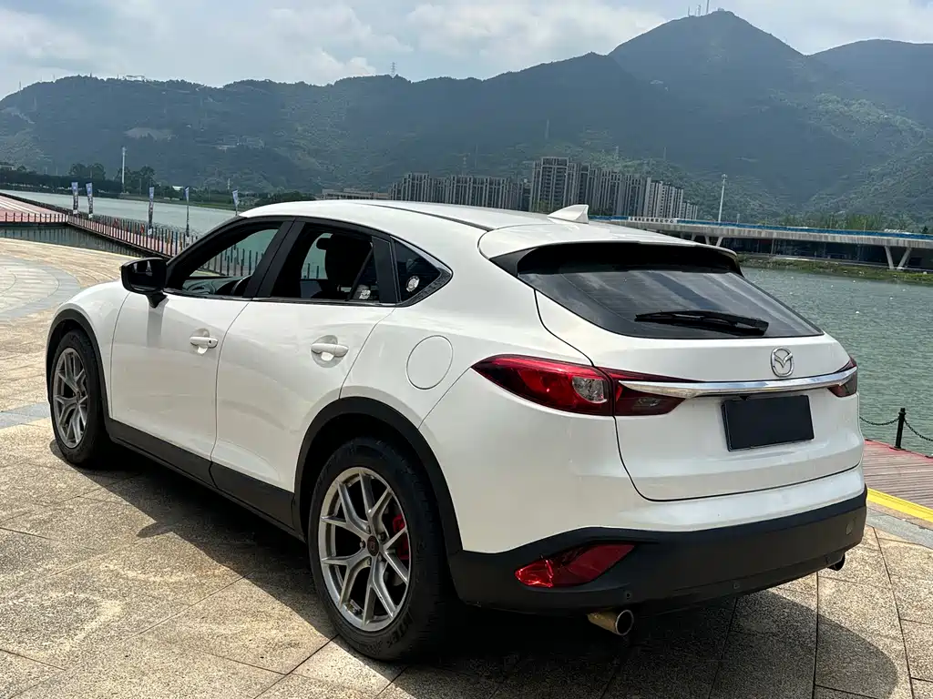Mazda CX-4 2016