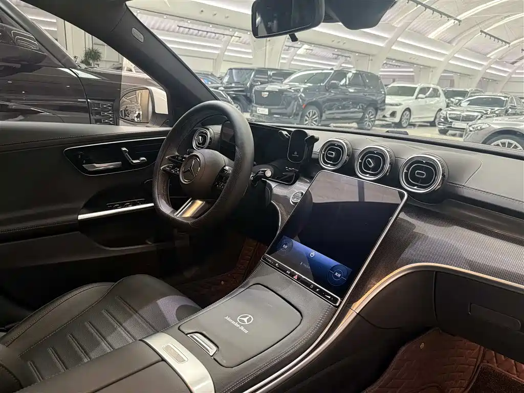 Mercedes-Benz C-Class 2025 — фото 24
